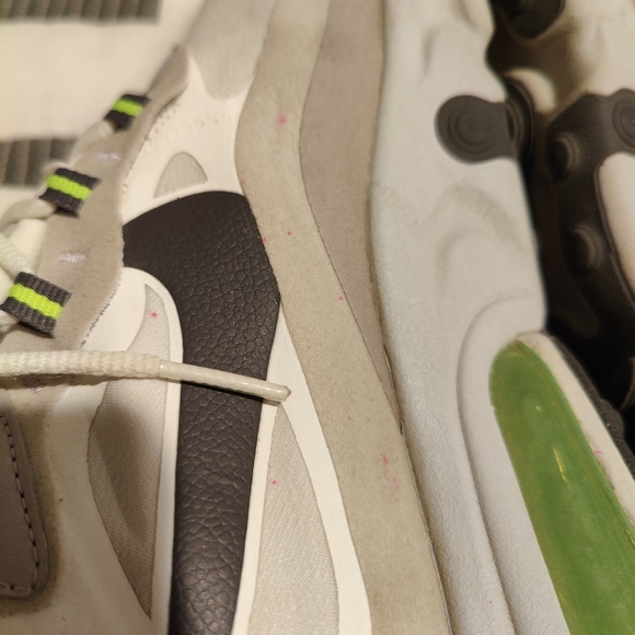 Nike Air Max React 270 - Picture 11 of 11